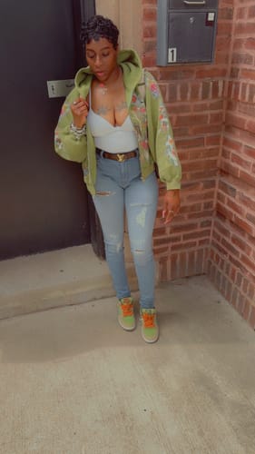 Customer photo review of Righteous Risen King Zip Up Hoodie Green