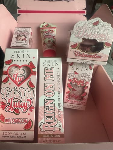 Customer photo review of P. Louise Budget Box (Monthly Subscription) Start Date October