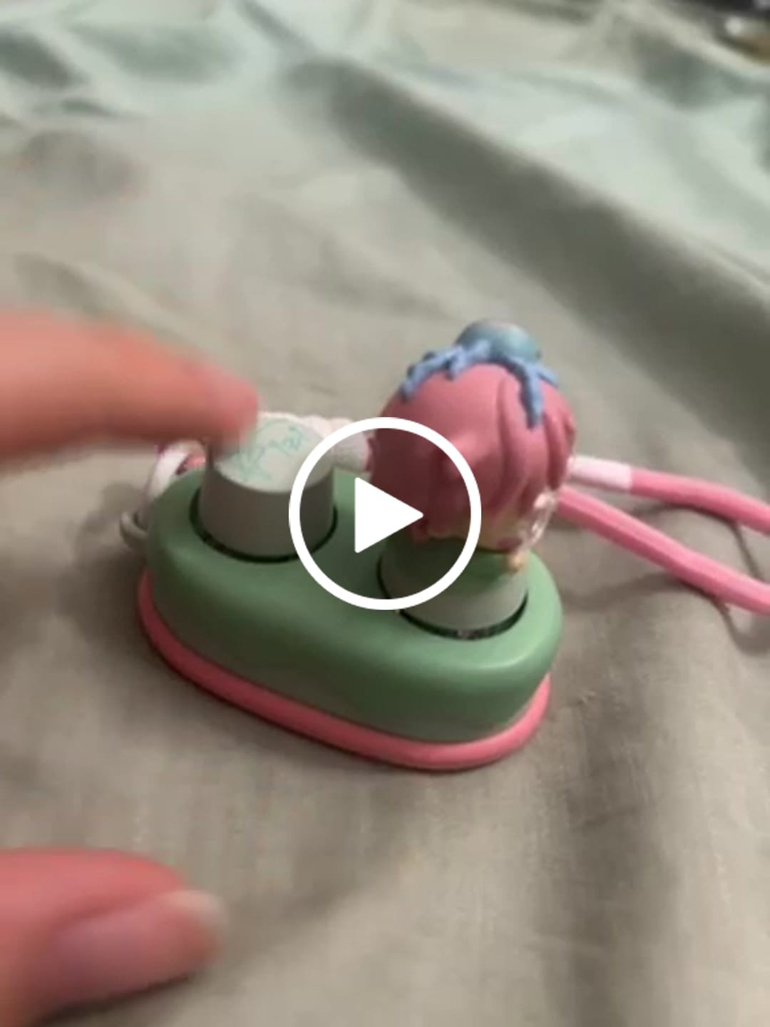 Customer video review of Alien Stage Baby Series Mechanical Keycaps Blind Box【Shipped in Jul./Aug. 2025】