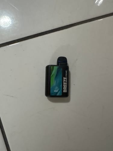Customer photo review of Breeze Prime Edition Disposable Vape