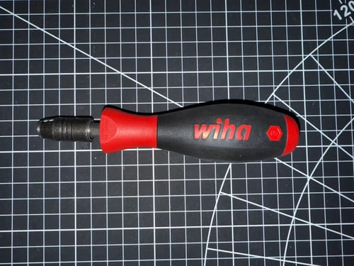 Customer photo review of Wiha Tools 76000 1/4" Quick Release SoftFinish CentroFix Power Blade Handle