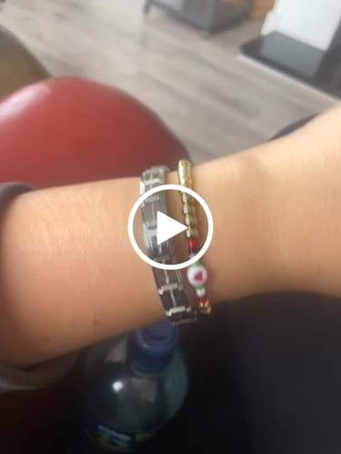 Customer video review of Palestine Bracelet