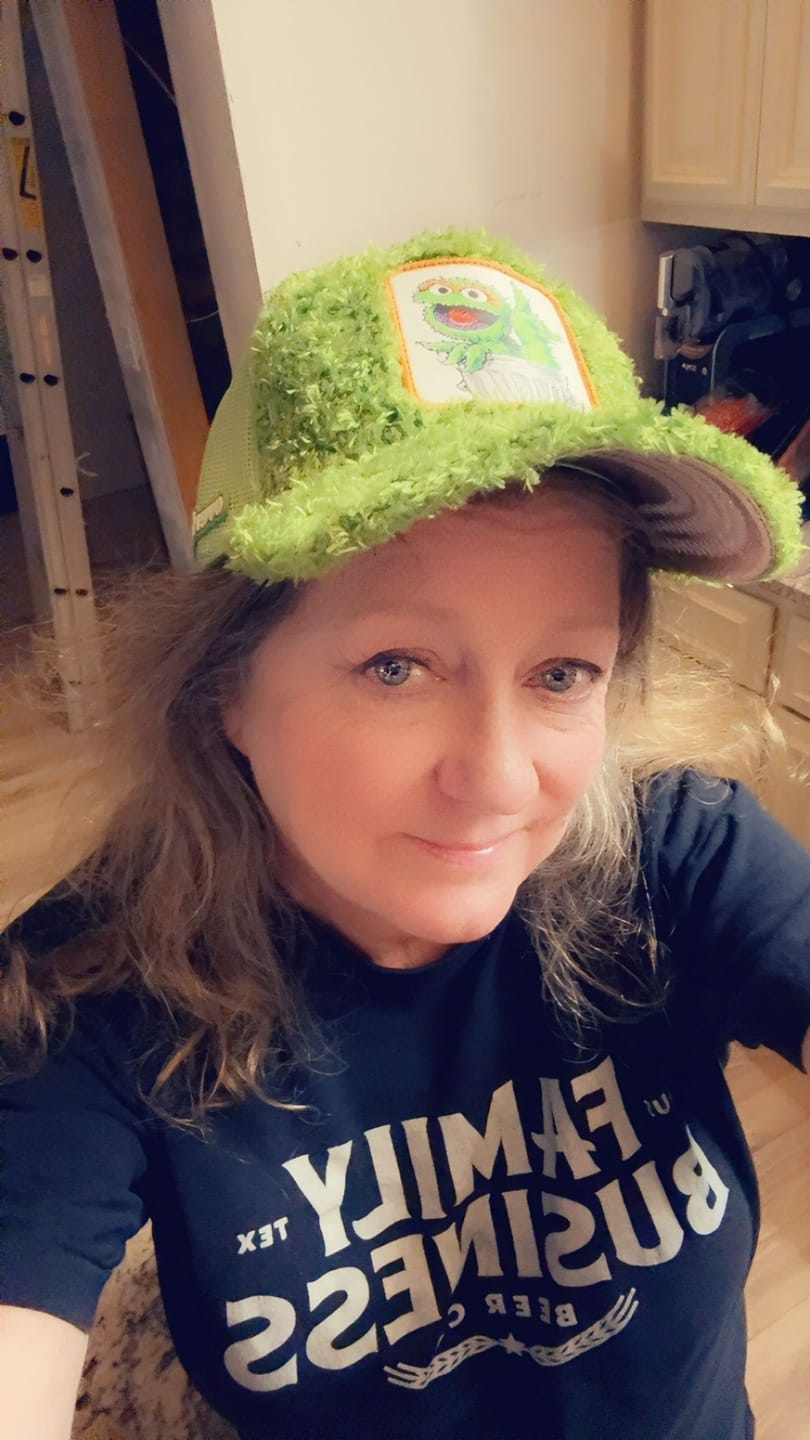 Customer photo review of OVERLORD X Sesame Street: Oscar The Grouch