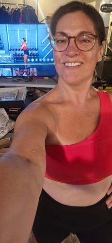Customer photo review of BOLD One-Shoulder Longline Bra