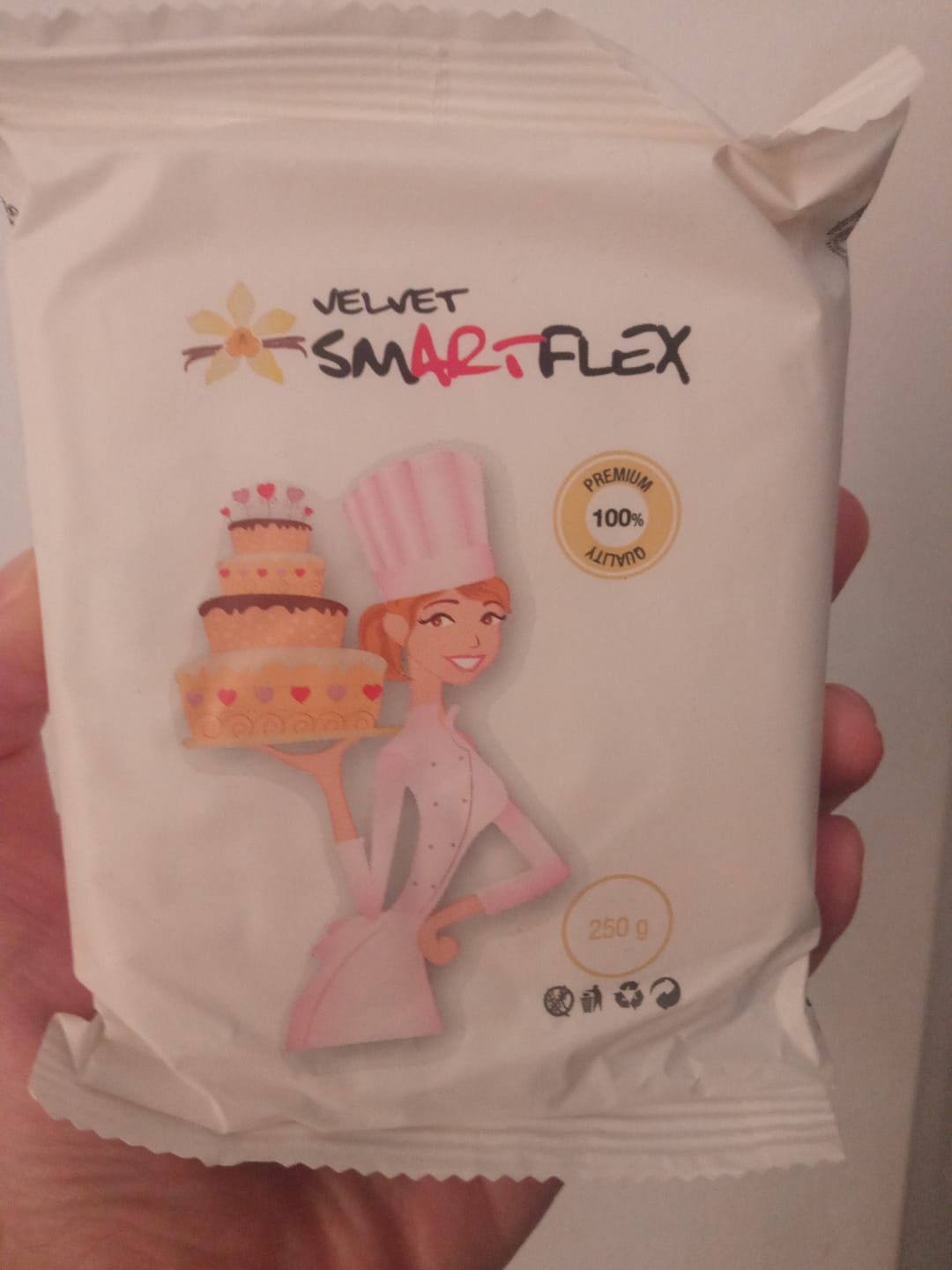 Customer photo review of Λευκή ζαχαρόπαστα SmartFlex Velvet 250 γρ.