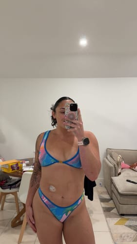 Customer photo review of CARSON Island Time Cheeky Bikini Bottom