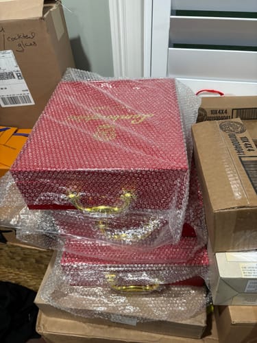 Customer photo review of 2 Lamborghini Branded Crystal Wine Glasses