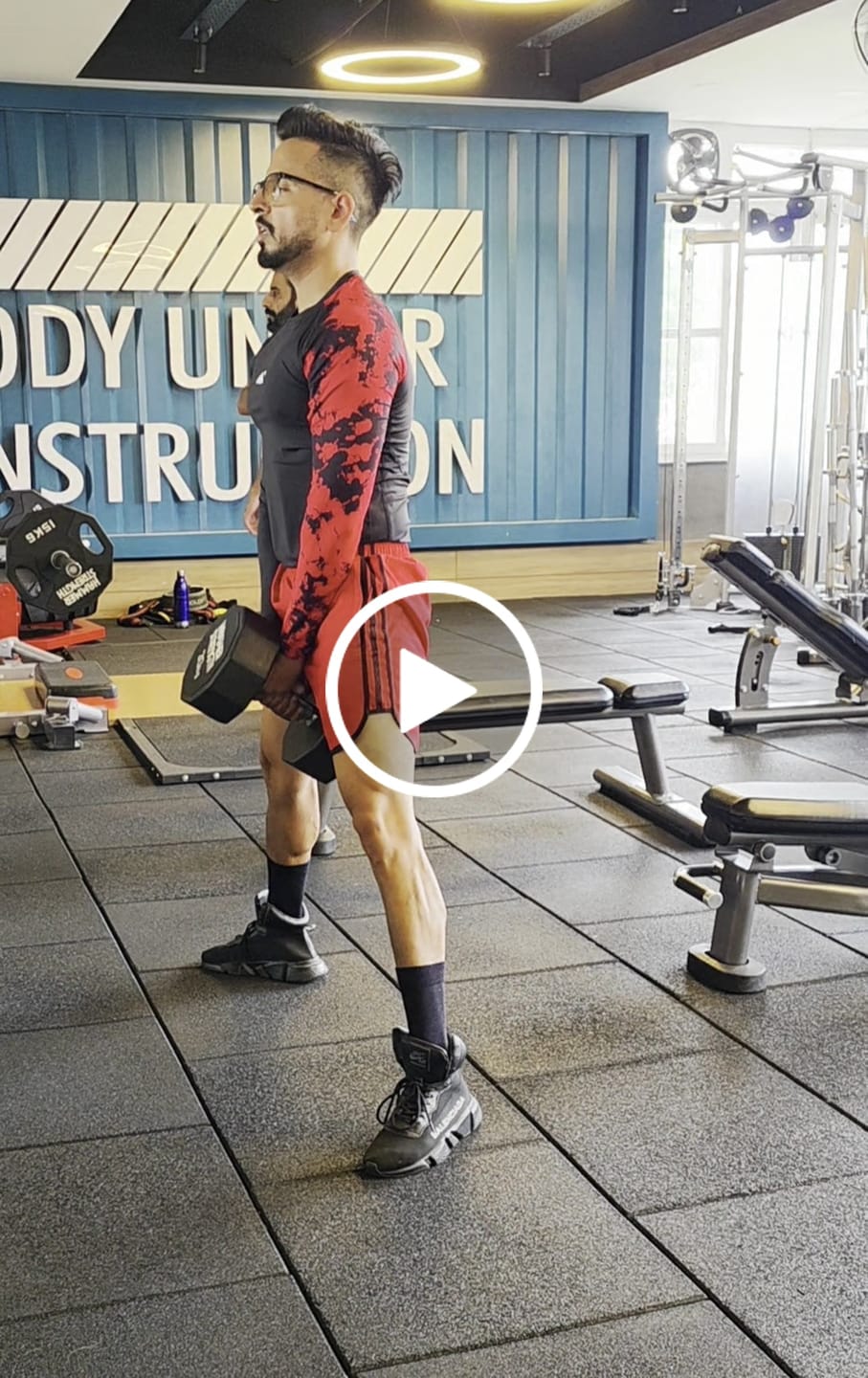 Customer video review of Critical Compression Tshirt