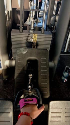 Customer photo review of Guantes Pesas GRAB Pink Mujer