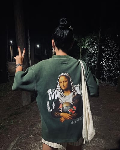 Customer photo review of Om Lisa - Green Acid Washed