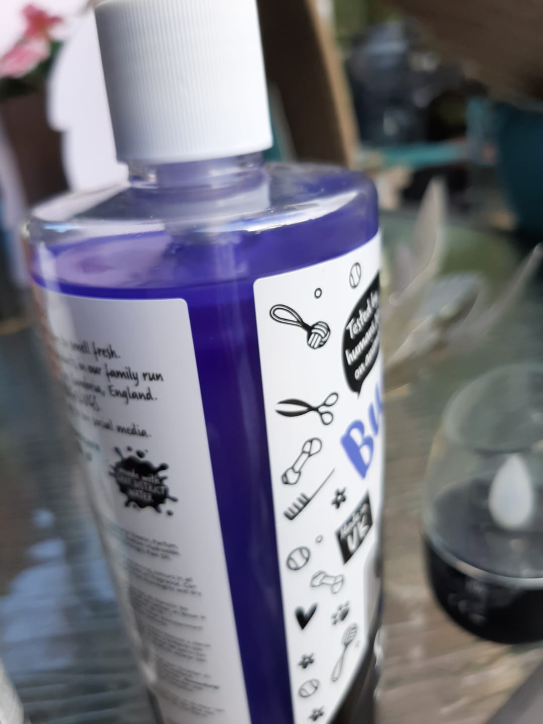 Customer photo review of Maxi White Whitening Dog Shampoo with Pineapple & Passionfruit