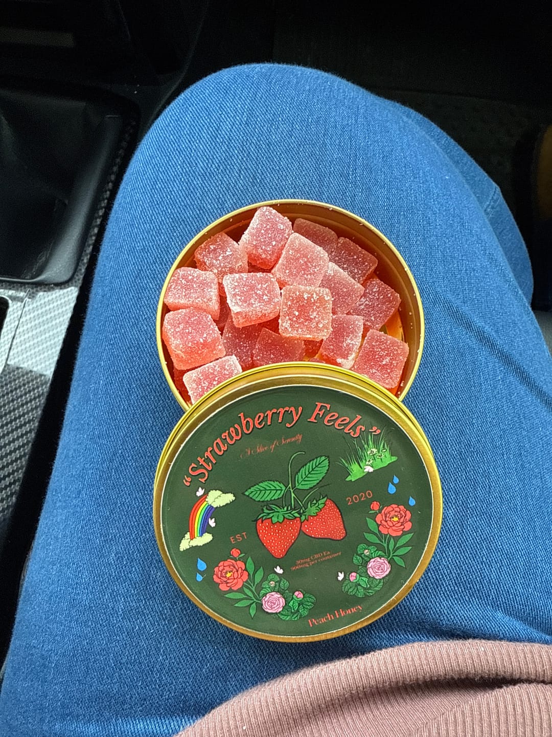 Customer photo review of "Strawberry Feels" CBD Gummies