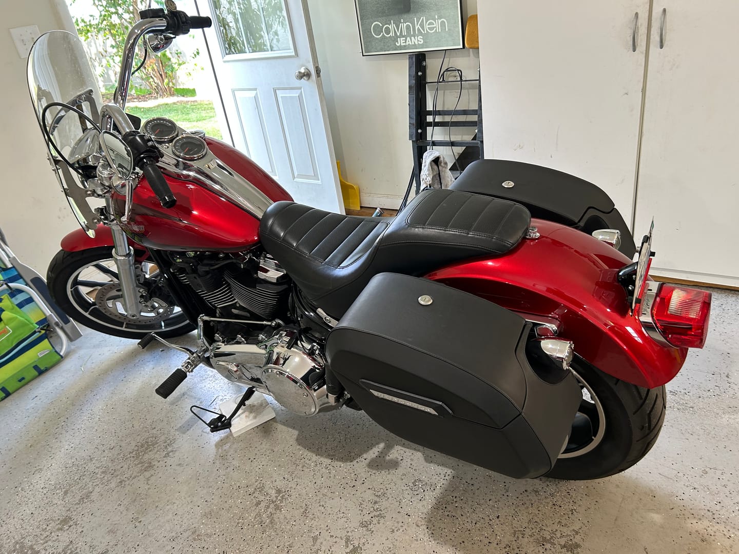 Customer photo review of 32L - Darkin Large Quick Mount Leather Wrapped Hard Saddlebags for Harley Softail Low Rider FXLR