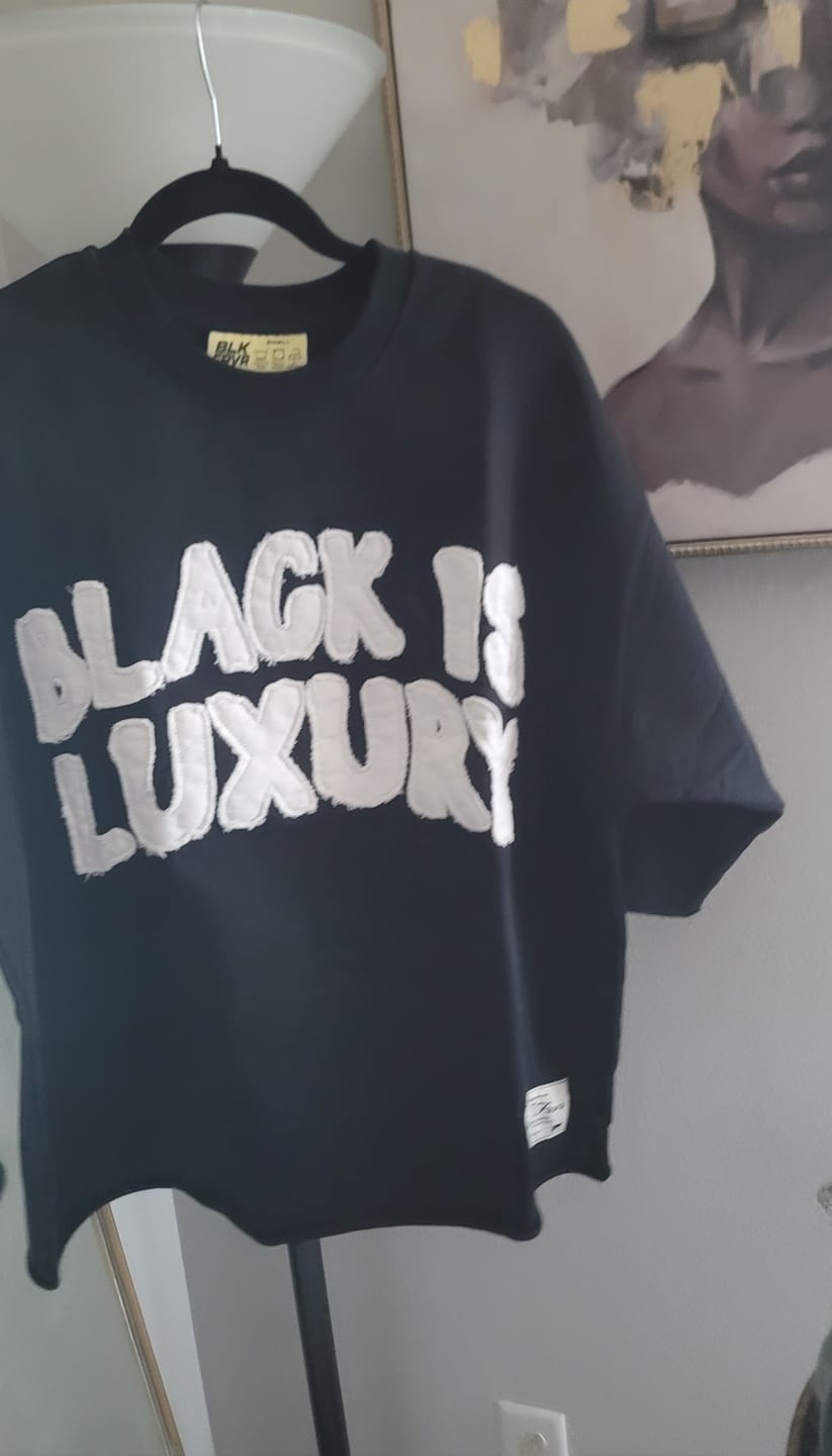 Customer photo review of BLK is Lux Cropped Crew