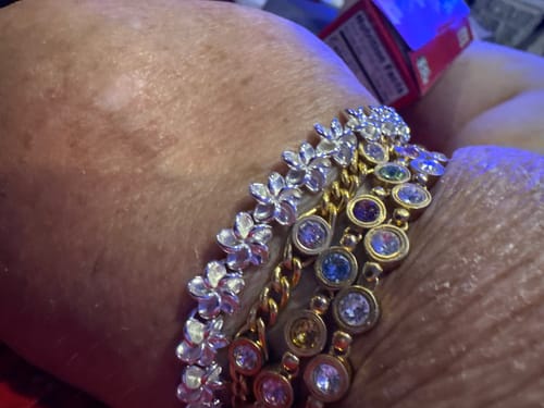 Customer photo review of Kapuanani Flatback Link Bracelet