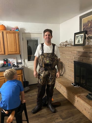 Customer photo review of MarshWarrior Chest Waders Men's Waterfowl Hunting 200 Gram 3M Thinsulate Neoprene Waders