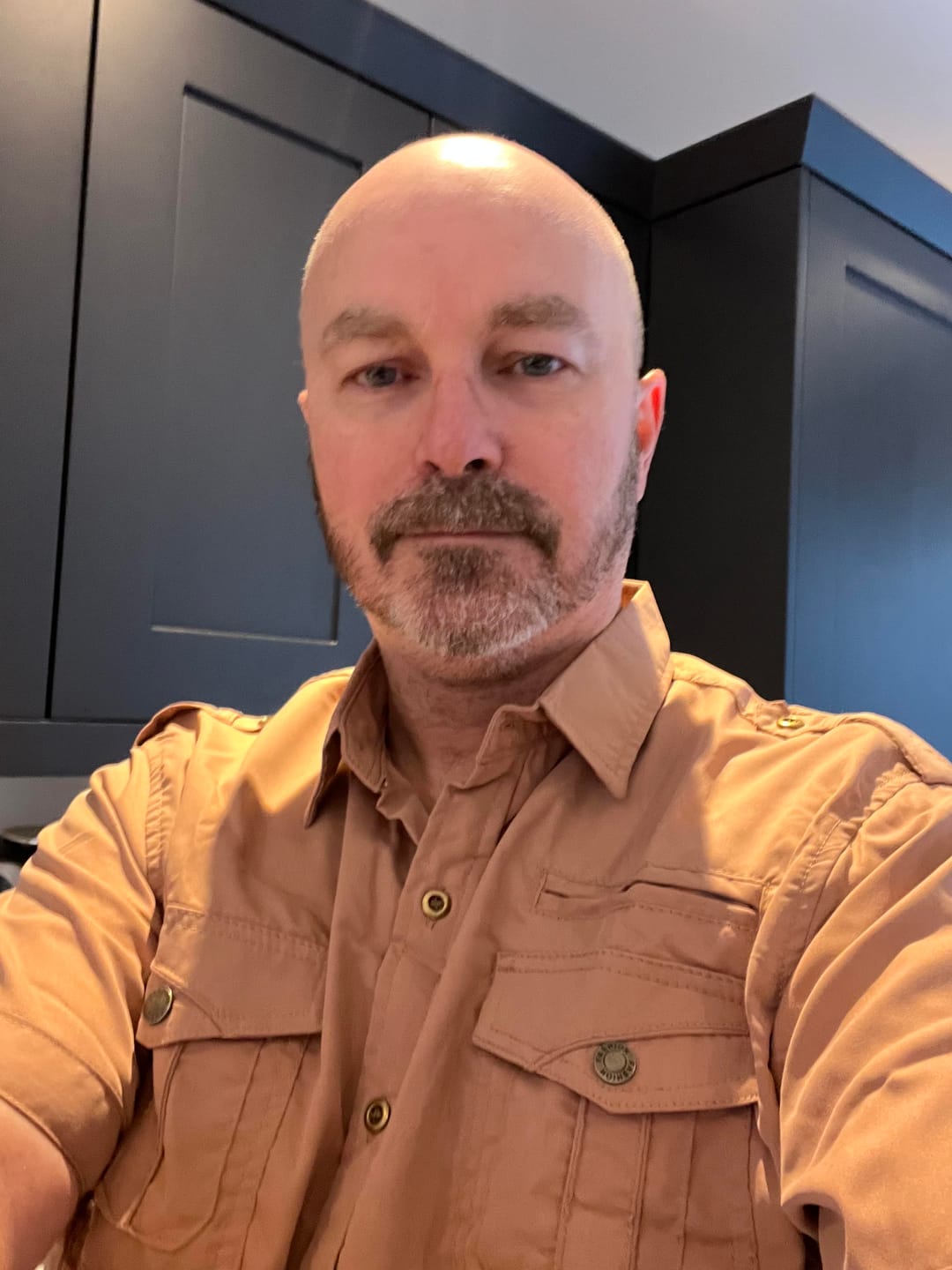 Customer photo review of Men's Outdoor Casual Cotton Pocket Short Sleeve Shirt