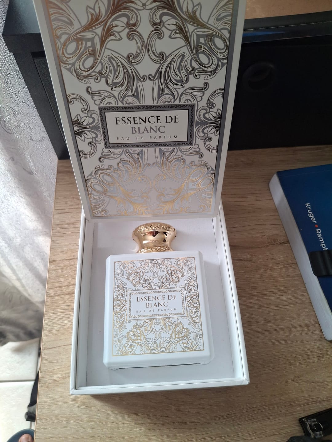 Customer photo review of Essence De Blanc EDP 100ml