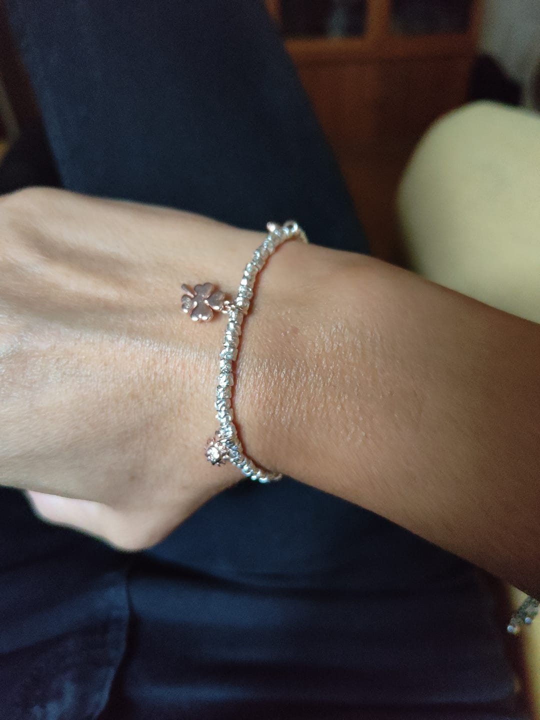 Customer photo review of CREA IL TUO BRACCIALE GRANELLI - charms rosa