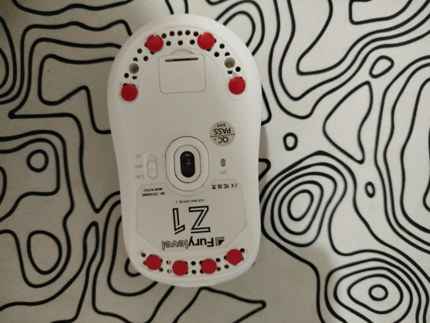 Customer photo review of X-Raypad Obsidian Mouse Skates