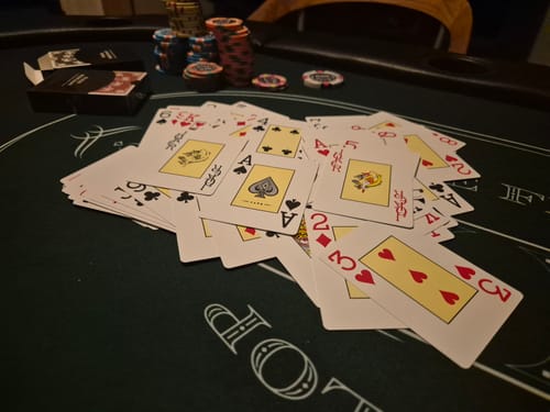 Customer photo review of Poker Cards Poker Merchant Plastic Red 2 Index