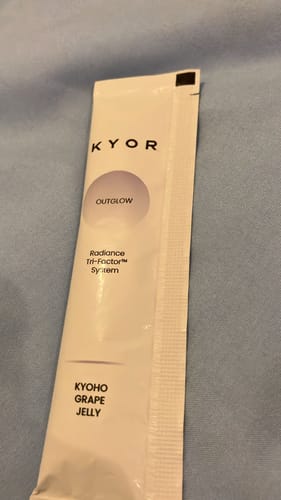 Customer photo review of OUTGLOW - Radiance Tri-Factor™ Jelly