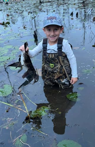 Customer photo review of MarshWarrior Chest Waders Men's Waterfowl Hunting 200 Gram 3M Thinsulate Neoprene Waders