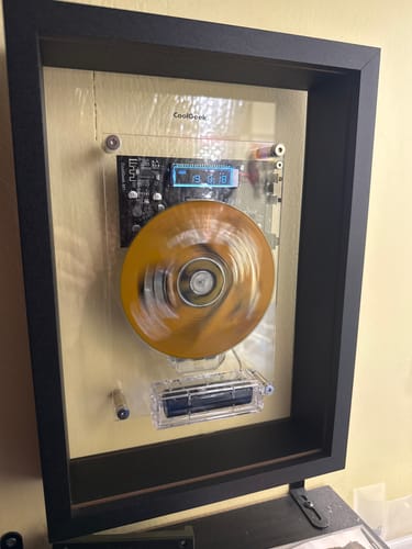 Customer photo review of M1 Music Frame CD Player