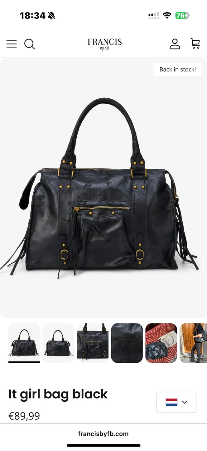 Customer photo review of It girl bag black