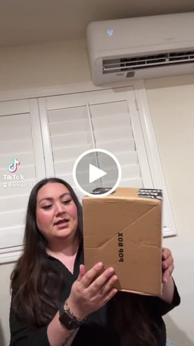 Customer video review of 【Hot】labubu the monsters Forest Fairy Tale Series Vinyl Plush Doll DUCK