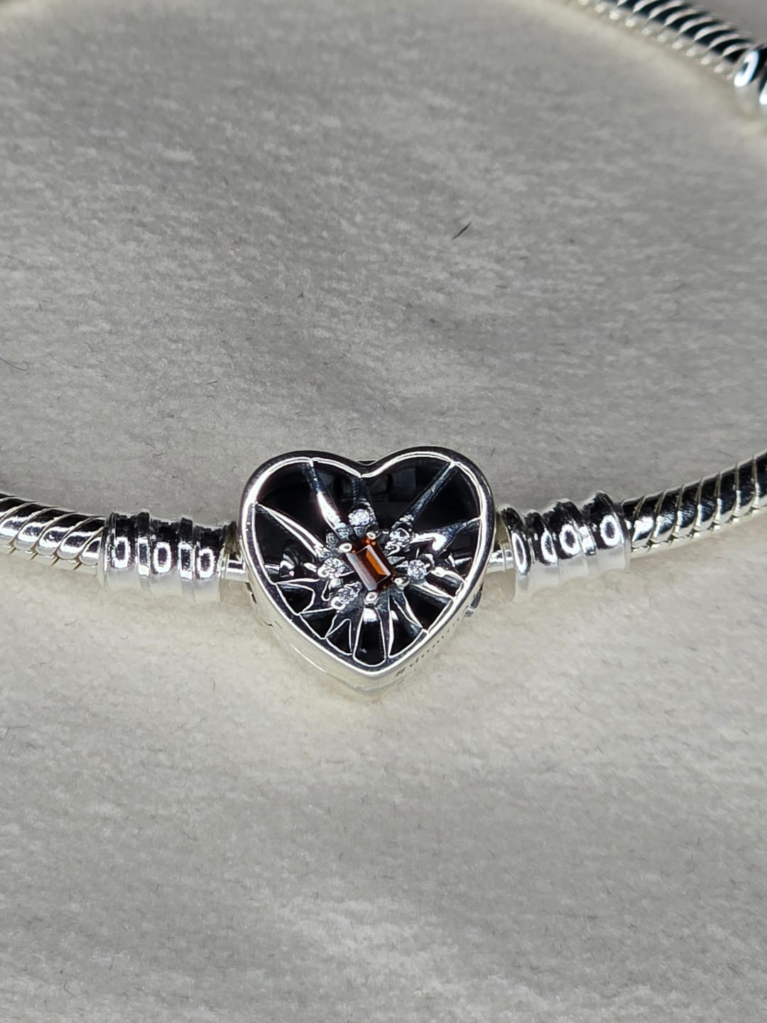 Customer photo review of PREORDER: PROJECT SKZ! dominATE clasp bracelet