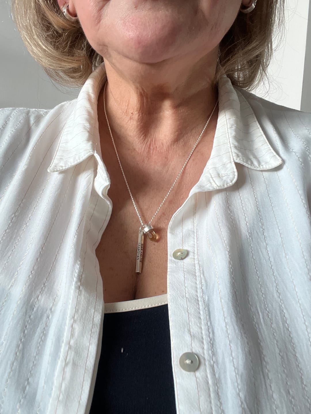 Customer photo review of Colgante mini Lingote Personalizado