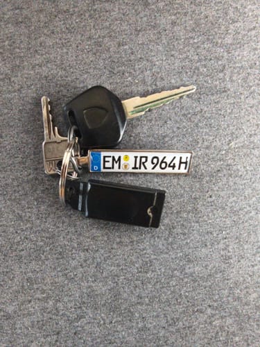Customer photo review of Kennzeichen Schlüsselanhänger Mini Nummernschild Metall