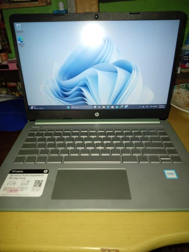 Customer photo review of Laptop HP 14-DQ6013DX 14" - Intel Processor N150 - 4GB DDR4 - 128GB UFS - Intel Graphics - Willow Green
