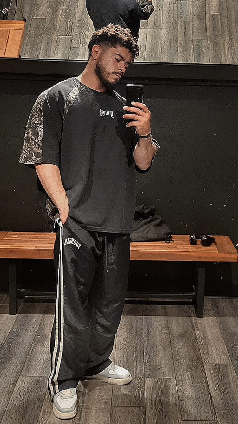 Customer photo review of 4139 - Oversized Baseball Tees