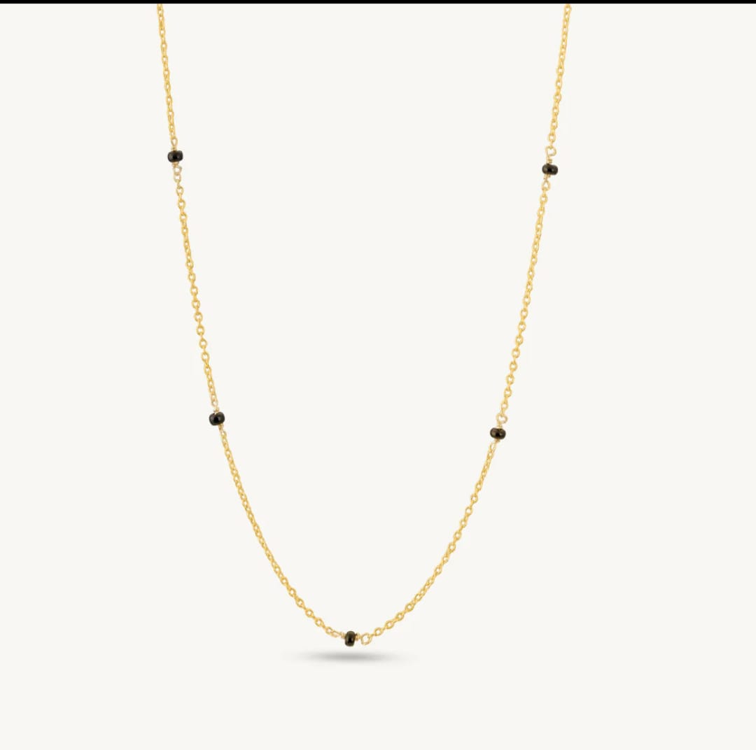 Customer photo review of Gilded Dainty Mangalsutra | BIS Hallmarked | 18k Gold Vermeil