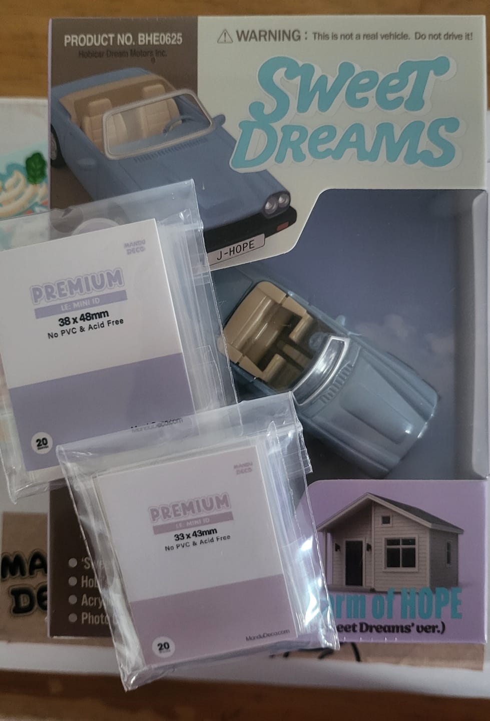 Customer photo review of PREMIUM MINI ID SLEEVES