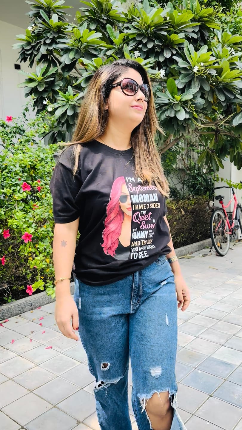 Customer photo review of 1985 WOMAN WITH 3 SIDES QI