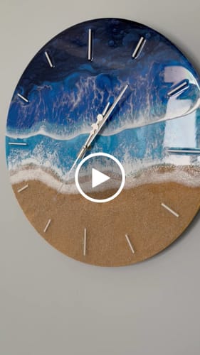 Customer video review of 16" Round Clock Style 2 Wood Shape Blank - 1/2" Thick