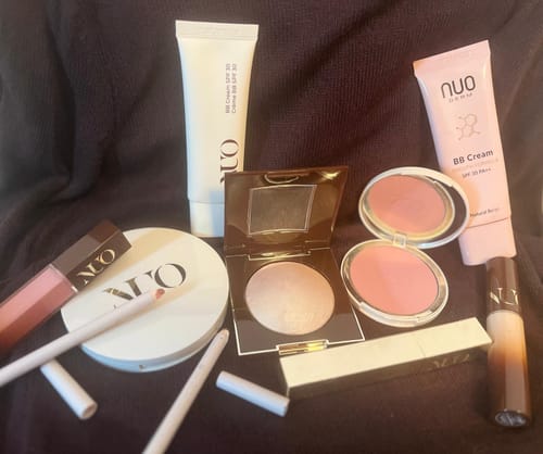 Iuliana A. review of Creion de buze cremos image 1 out of 1