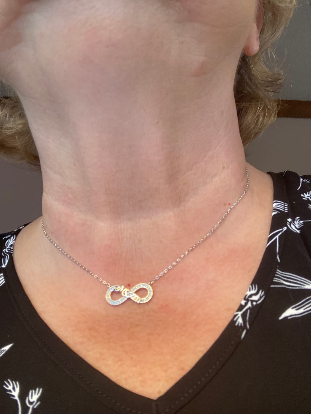 Customer photo review of Robin 18k White Gold Plated Mom Infinity Necklace with Swarovski Crystals