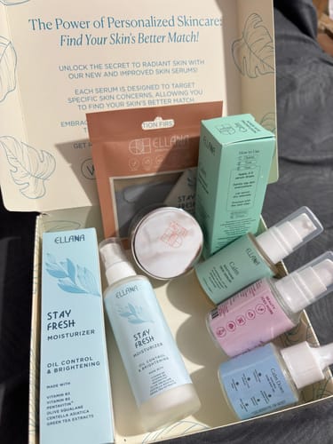 Customer photo review of Stay Fresh Moisturizer Controls Oil and Brightens