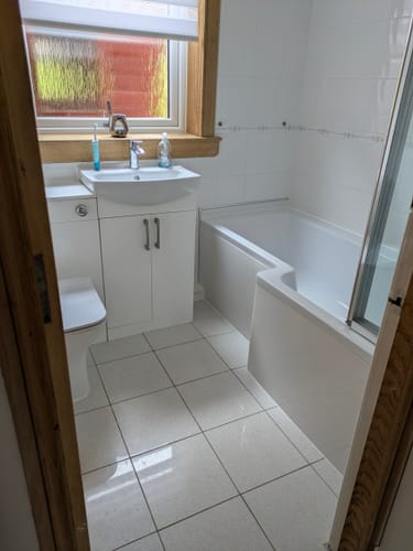 Customer photo review of L-Shaped 1700 x 850/700 Shower Bath