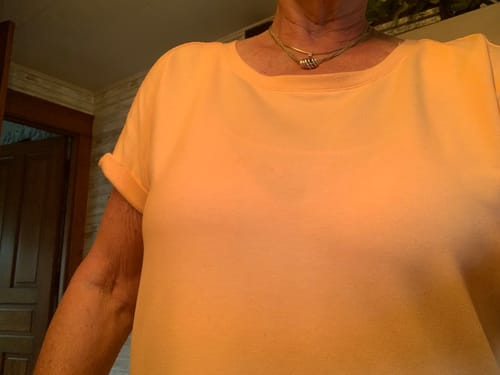Customer photo review of Plus Size Cooling Full Coverage Minimizer Bra