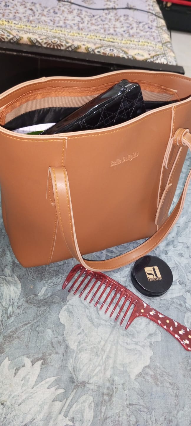 Customer photo review of Brown Belle The Tote Bag