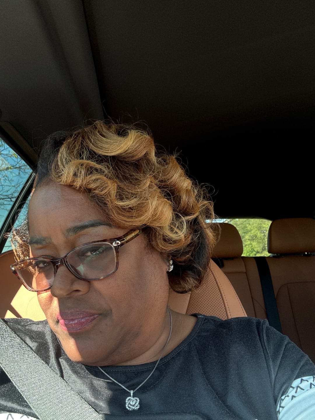 Customer photo review of Batana Oil for Hair