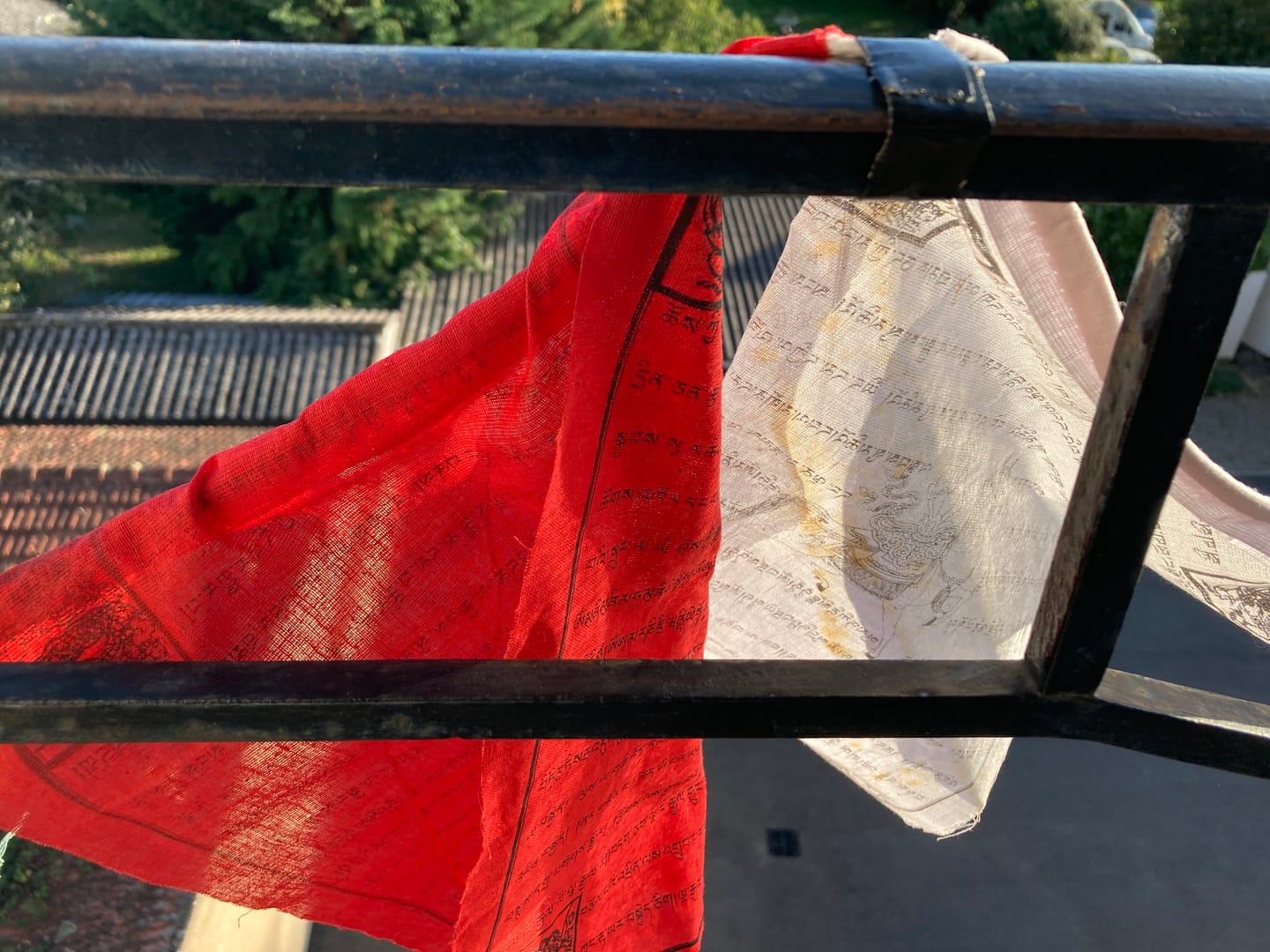 Customer photo review of Drapeaux Prières 5 Rouleaux