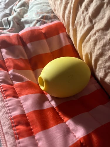 Customer photo review of Lem Clitoral Massager