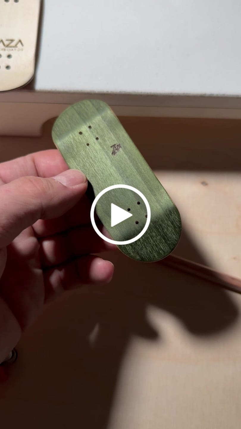 Customer video review of Fingerskateboard Construction Kit - for Experts