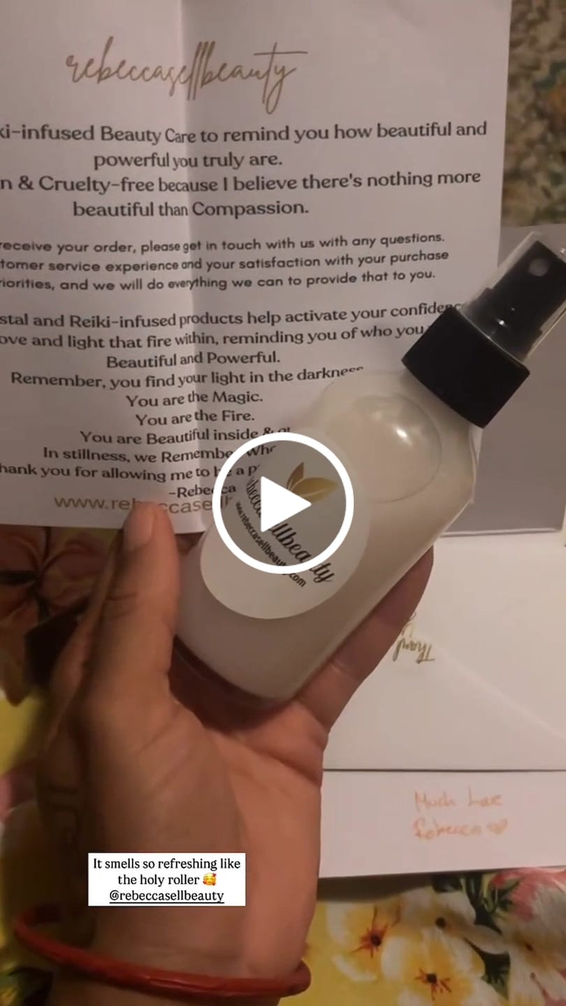 Customer video review of Emerge Facial Toner Spray